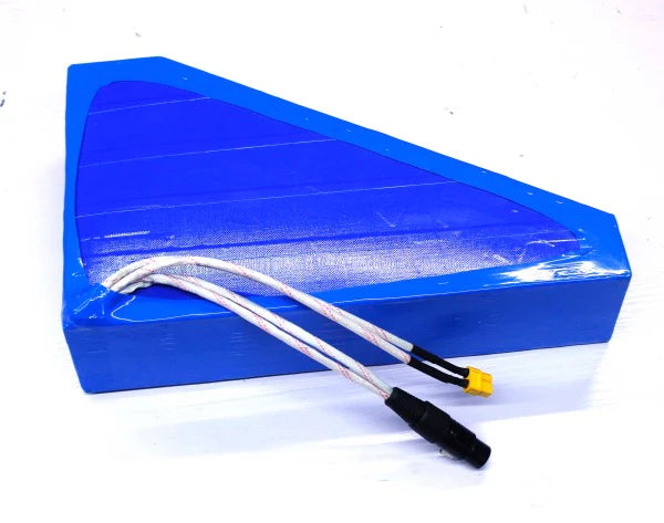 72V 20.8-35Ah Triangle Lithium-Ion Battery Pack For 2000W 3000W 5000W Motor With 60A 80A BMS"